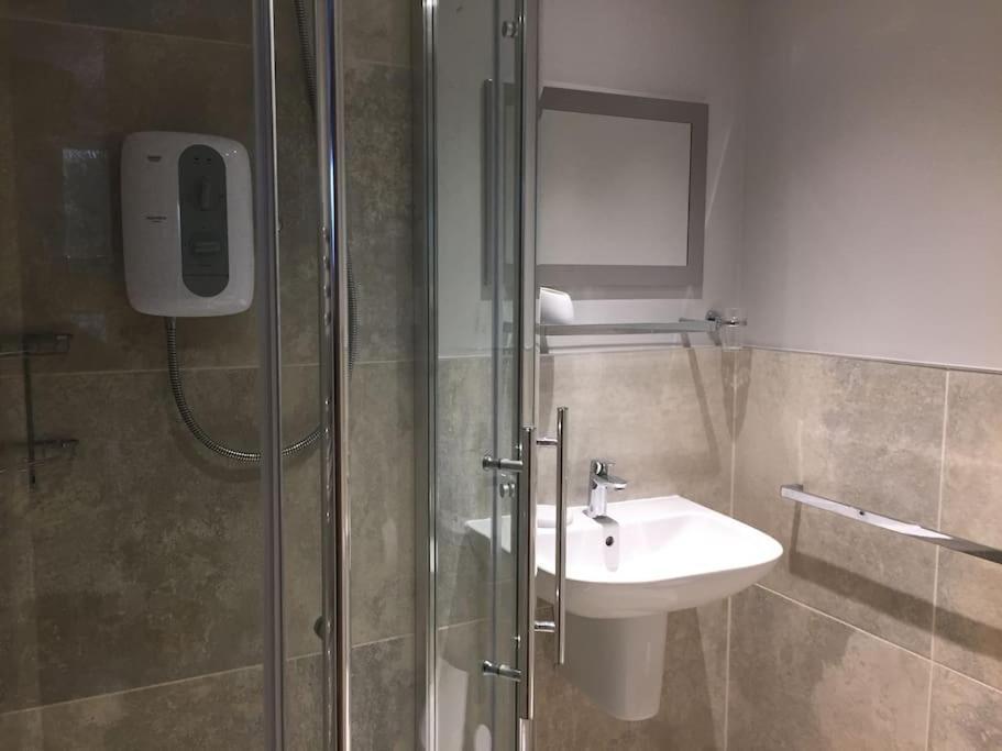 3 Bedroom Townhouse, Free Parking York Esterno foto